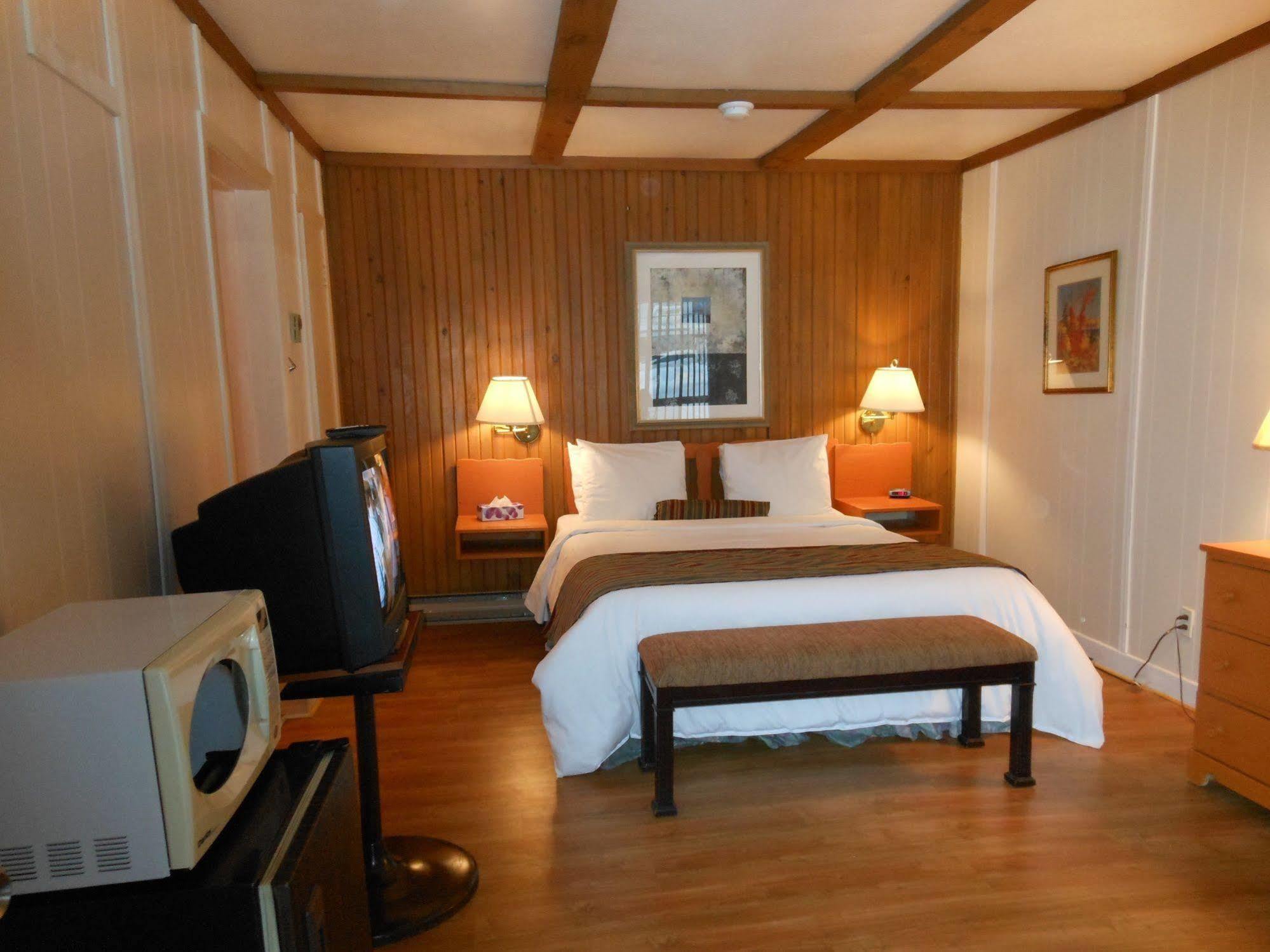 Jardins De L'Achillee Millefeuille Bed & Breakfast La Conception Екстериор снимка